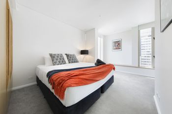 City With A Twist Of Lemon Rejuvenate Stays - Sydneys Hotel 4