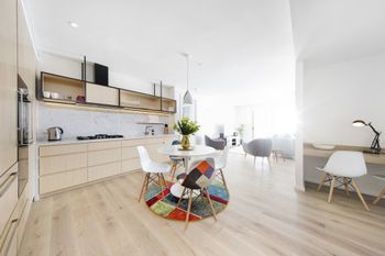 City With A Twist Of Lemon Rejuvenate Stays - Sydneys Hotel 1