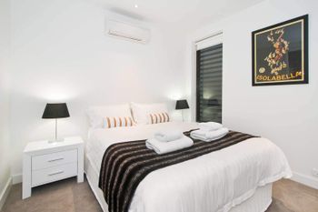 St Kilda Gardens Executive Living - Sydneys Hotel 4