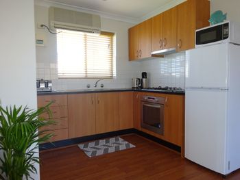 Selene Holiday Apartment AtWest Beach - Sydneys Hotel 3