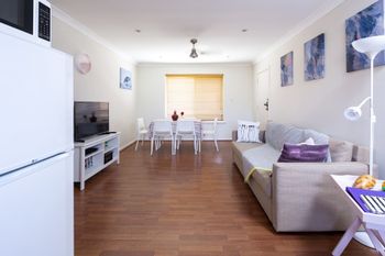Selene Holiday Apartment AtWest Beach - Sydneys Hotel 2
