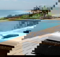 Eco Beach Resort - Sydneys Hotel