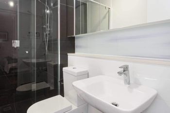 Location Views & Style - Sydneys Hotel 5