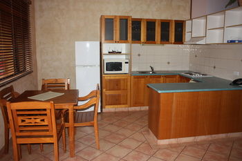 Apartments Located At Blue Seas Resort - Sydneys Hotel 2