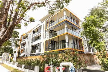 Spacious Apartment At Waitara - Sydneys Hotel 0