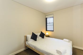 Spacious Apartment At Waitara - Sydneys Hotel 4