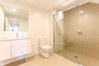 Spacious Apartment At Waitara - Sydneys Hotel 1