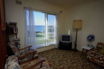 Binburra Views - Sydneys Hotel 0
