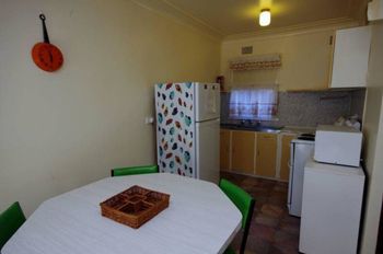 Binburra Views - Sydneys Hotel 5