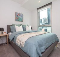 Melbourne City Apartment with Parking