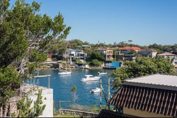 Stylish 2 Bdr Overlooking Parsley Bay H379 - Sydneys Hotel 2