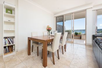 Stylish 2 Bdr Overlooking Parsley Bay H379 - Sydneys Hotel 6