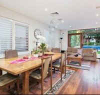 Stunning East Suburb Coastal Home H373 - Sydneys Hotel
