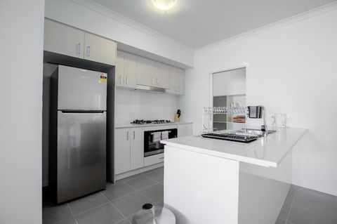 Big Family Fun@ 4 Bedrooms House In Point Cook - Sydneys Hotel 5