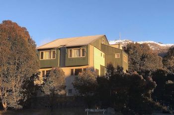 Mountain Vista 4 - Sydneys Hotel 6