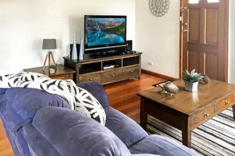 Rye Sleeps 10, Great Weekender - Sydneys Hotel 0