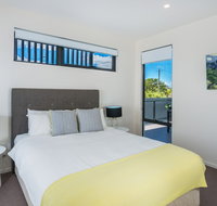 Round About Bulimba - Sydneys Hotel