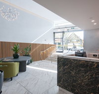 Modern 2 Bedroom Potts Point Apartment - Sydneys Hotel