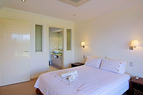 A Perfect Stay - 3 James Cook Apartments - Sydneys Hotel 2