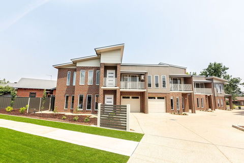 Wagga Apartments 1 - Sydneys Hotel 1