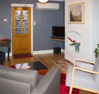 Heritage Listed Georgian Cottage - Sydneys Hotel