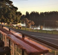 Wallis View Lakeside Family Retreat - Sydneys Hotel