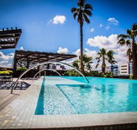 Modern apartment with pool  spa - Sydneys Hotel
