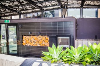 Modern Apartment With Pool & Spa - Sydneys Hotel 4