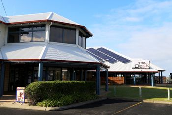 Waters Edge - Sydneys Hotel 5