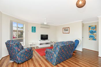 Serenity By The Sea - Sydneys Hotel 5