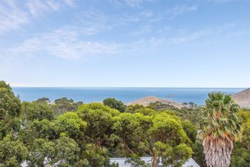 Serenity By The Sea - Sydneys Hotel 3