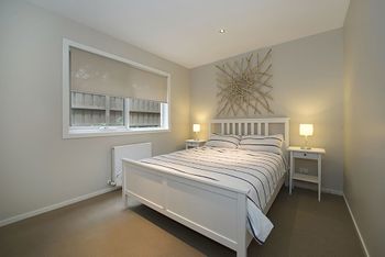 Blessings By The Sea - Sydneys Hotel 2