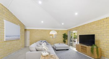 BEACHSIDE HIDEAWAY BONNY HILLS - Sydneys Hotel 2