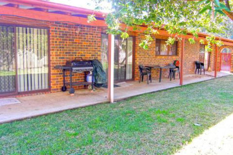 The Happy Shack At Callala Bay - Sydneys Hotel 3