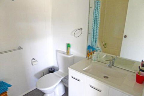 The Relax Shack At Culburra Beach Sleeps 7 - Sydneys Hotel 6