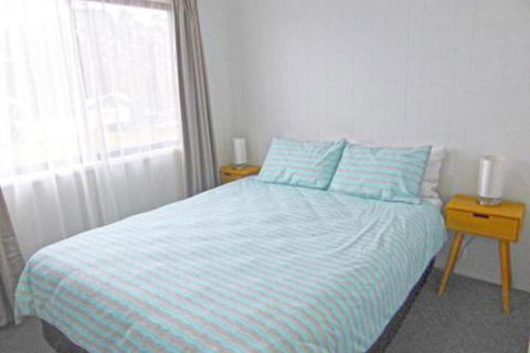 The Relax Shack At Culburra Beach Sleeps 7 - Sydneys Hotel 2