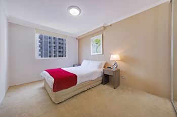 Wyndel Brown Street One Bedroom - Sydneys Hotel 1