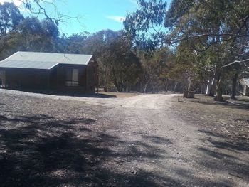 Gooandra Alpine Cabins - Sydneys Hotel 4