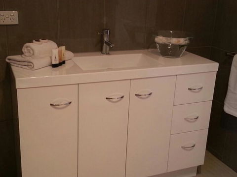 Chenery Retreat - Sydneys Hotel 6