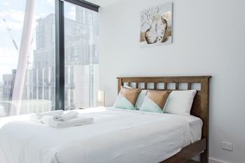 Avant Tower Apartment - Sydneys Hotel 0