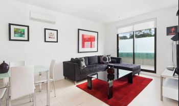 Smart Modern In St. Kilda - Sydneys Hotel 1