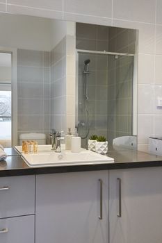 Bright & Updated 1 Bedroom Apartment - Sydneys Hotel 3