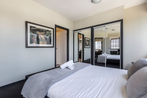 1714-250 Elizabeth, 2 Big Bedrooms, Heart Of Melbourne CBD - Sydneys Hotel 4