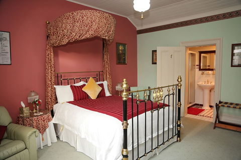 Forgandenny Bed & Breakfast - Sydneys Hotel 6