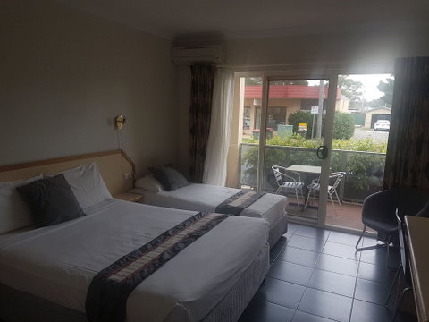 Jopen Cafe & Motel - Sydneys Hotel 6