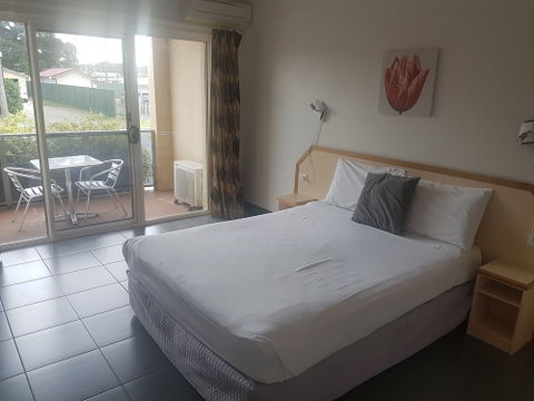 Jopen Cafe & Motel - Sydneys Hotel 4