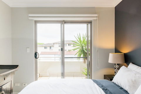 Bondi Beach Executive Penthouse - Sydneys Hotel 3