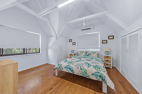 Coastal Cottage - Cannonvale - Sydneys Hotel 4