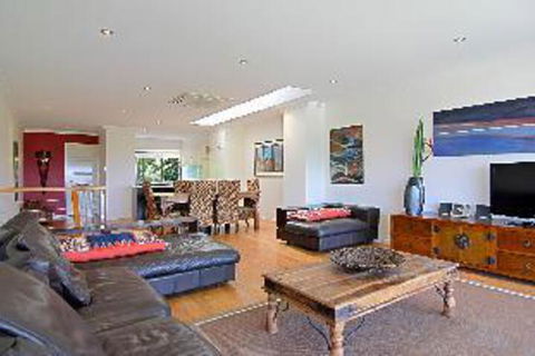 A PERFECT STAY 3 James Cook Apartments - Sydneys Hotel 2