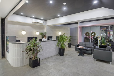 The Metropolitan Spring Hill - Sydneys Hotel 4